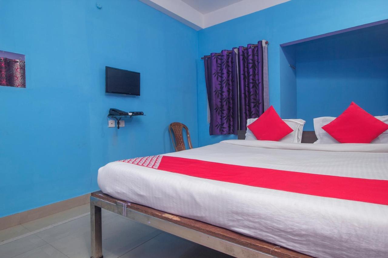 Spot On 24229 Radharani Lodge 西里古里 外观 照片
