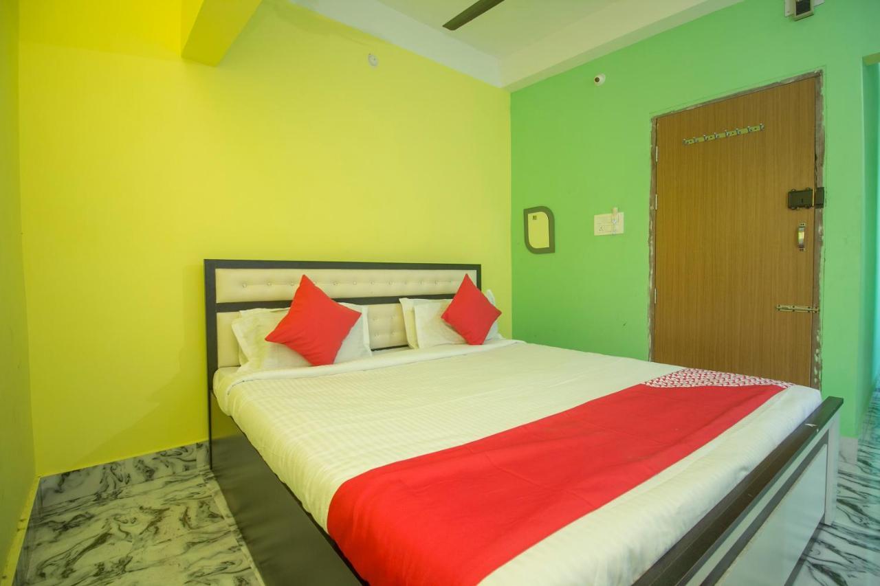 Spot On 24229 Radharani Lodge 西里古里 外观 照片