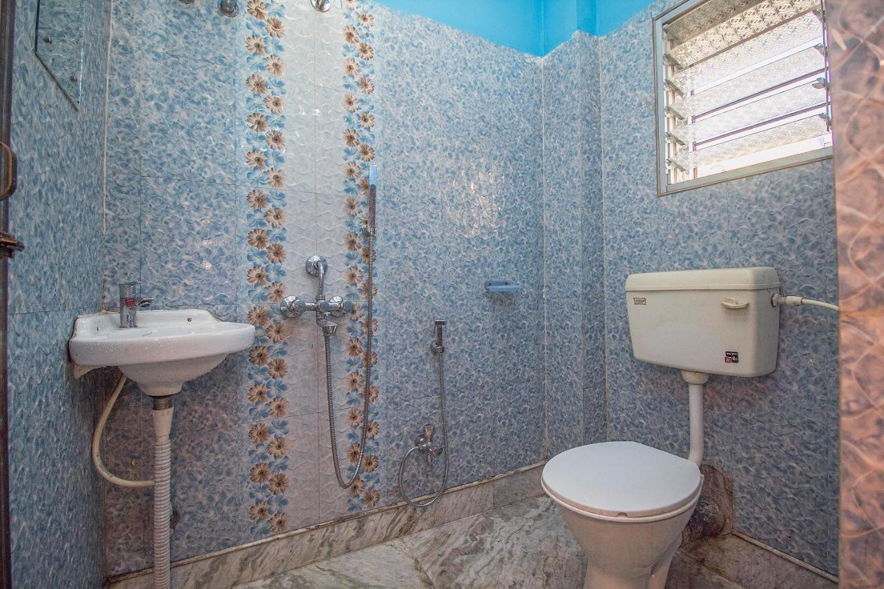 Spot On 24229 Radharani Lodge 西里古里 外观 照片