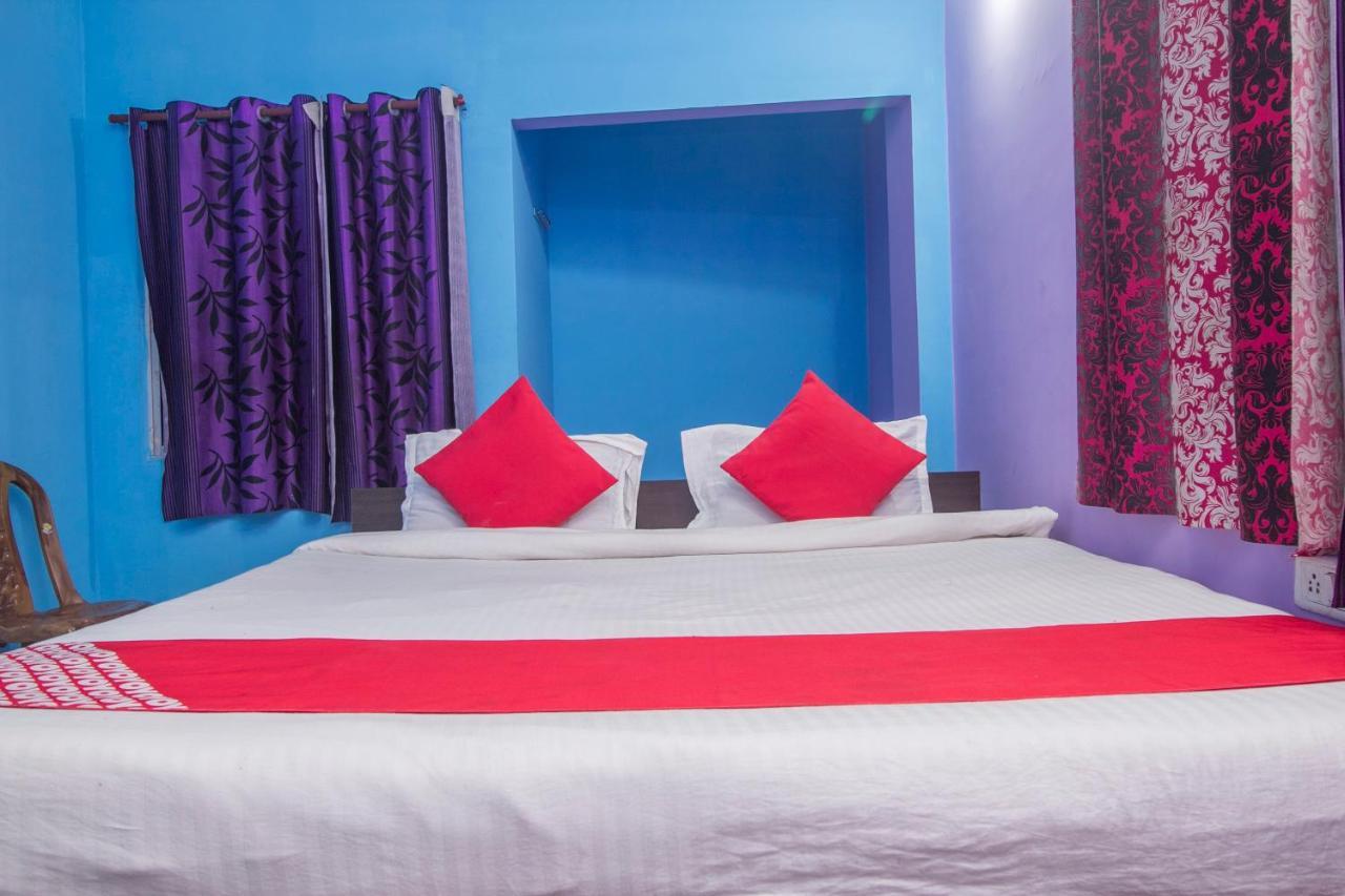 Spot On 24229 Radharani Lodge 西里古里 外观 照片