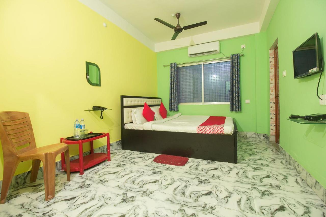 Spot On 24229 Radharani Lodge 西里古里 外观 照片