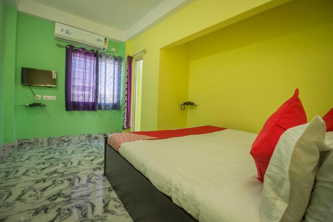 Spot On 24229 Radharani Lodge 西里古里 外观 照片