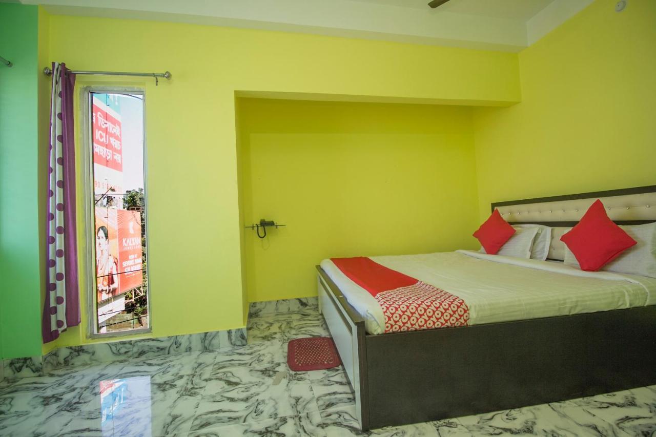 Spot On 24229 Radharani Lodge 西里古里 外观 照片