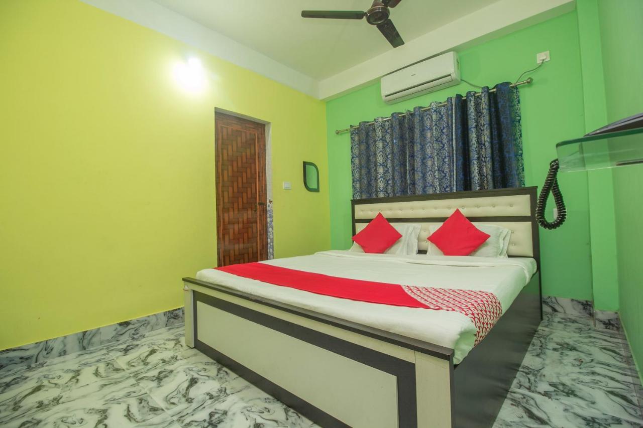 Spot On 24229 Radharani Lodge 西里古里 外观 照片